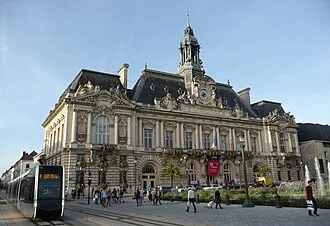 Tours, Centre-Val de Loire city skyline &ndash; cost of living, safety and quality of life data